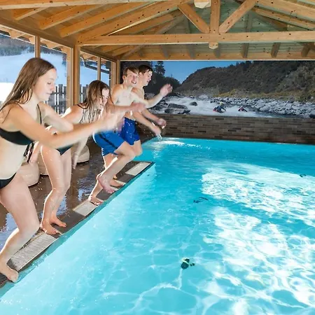 Almpool * Flachau